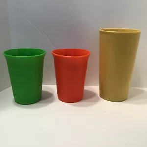 Vintage Primärfarben Tupperware Glocke Becher Gläser und Ernte Gold Glas Oma - Bild 1 von 9