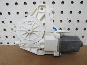 05 06 07 FORD FREESTYLE RIGHT PASSENGER WINDOW MOTOR 0130822233 OEM - Picture 1 of 3