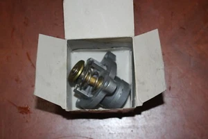 VM 2.4 Diesel Thermostat RTC4942 - Picture 1 of 6