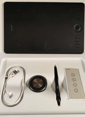 Wacom Intuos PRO medium black PTH-660-N Digitiser graphic tablet - Image 1 of 4