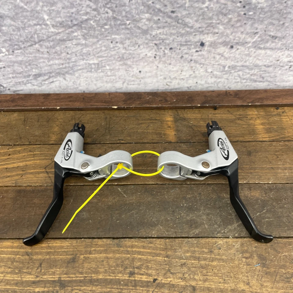Juego de palancas de freno vintage Avid AD 1,0 L 1,0 plateado MTB BMX 2000s 00s Foto 1 de 4