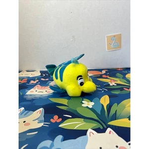 Peluche de colección La Sirenita Platija Pez Amarillo Walt Disney World - Imagen 1 de 12