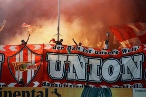100x Union Berlin Sticker-Mix / UV- und Wassergeschütz - Bild 1 von 4
