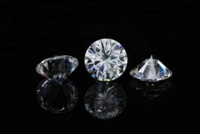 10 Pc Colombian White Zircon 2.5 Cts Round 7 mm Loose gemstone ,Lab Created - Image 1 of 4