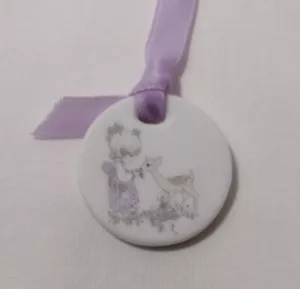 Precious Moments Bookmark Vintage 1989 Porcelain Ribbon With Pendant Charm Tag - Imagen 1 de 4