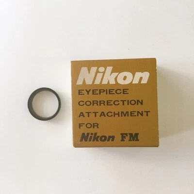 Lente NIKON +2.0 ACCESORIO DE CORRECCIÓN DE OCULARES para dioptrías FM 3A FM2 FA FE Foto 1 de 4