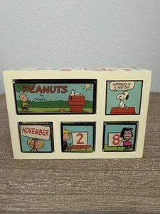 Hallmark PEANUTS SNOOPY CHARLIE BROWN calendario perpetuo la felicità è un nuovo giorno - Foto 1 di 17