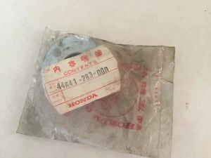 Nos Honda Front Wheel Bearing Retainer 44641-283-000 - Picture 1 of 3