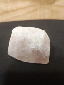 Rosenquarz ungeschliffen natürlich 368,544 Karat, 2,6 Unzen - Bild 1 von 4