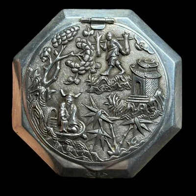 Ancien Poudrier En Argent Massif  & Indochine & Scène De Vie & Vers 1920  - Photo 1/4