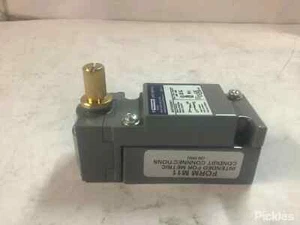Telemecanique Sensors 9007 Series Limit Switch, NO/NC, IP67, SPDT-DB, Zinc House - Picture 1 of 5