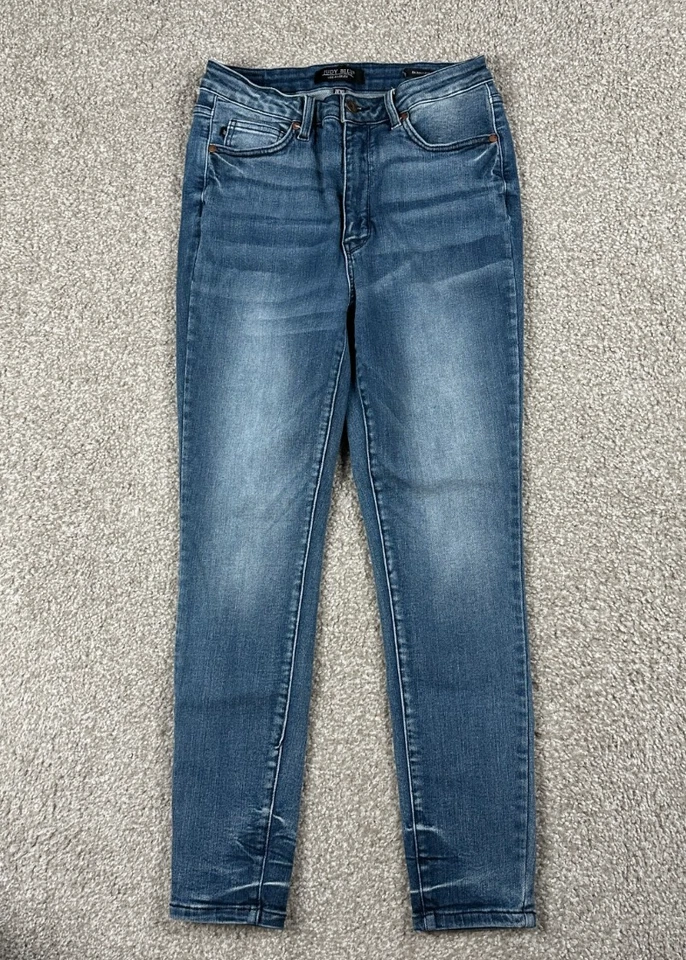 Judy 蓝色牛仔裤女式 11/30 紧身版型中号水洗弹力牛仔布 *28x26.5 — 第 1/4 张图片