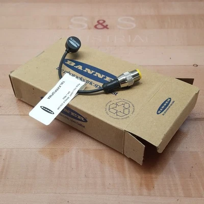 Banner T8LXXRPQPMA EZ-LIGHT Indicator  Light - NEW - Image 1 of 4