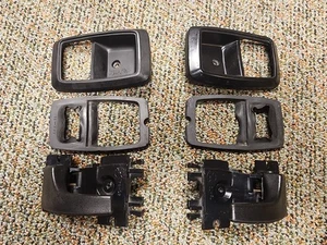 Original 1987 1993 FORD MUSTANG COBRA 5.0 INNER DOOR HANDLE / BEZEL KIT 87 93 - Picture 1 of 12