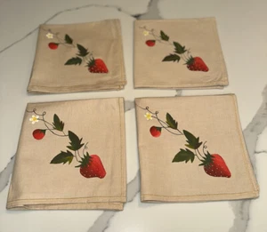 Set 4 tovaglioli di lino beige fragola e fiore dipinti a mano - Foto 1 di 16