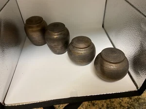 Set (4) achtteilig koreanische Miniatur Steingut Keramikgläser mit Deckel Onggi Hangari - Bild 1 von 5