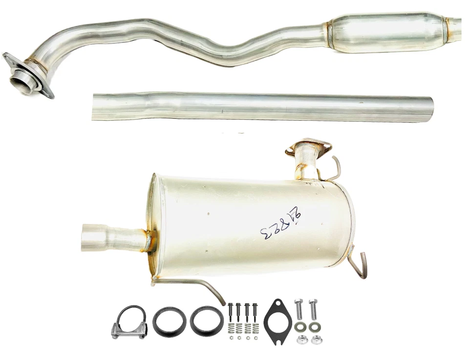 Resonator and Muffler 2008 to 2010 Mitsubishi outlander 2.4L AWD Foto 1 de 1