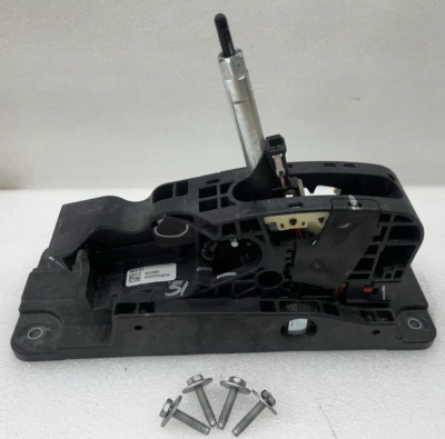 2017 GMC Acadia Automatic Transmission Shifter Control OEM 84528982 Foto 1 de 4