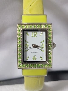 Liz Blanc Uhr gelb Strass weißes Zifferblatt rechteckiges Gehäuse Kunstlederband - Bild 1 von 11