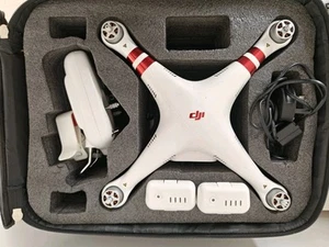 DJI Phantom 3 Standard Drone - With Backpack 2 Batteries, spare props + more - Picture 1 of 5