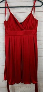 B-Wear Too Spaghettiträger rotes Satin Kleid Gr. S Empire Taille & Blasensaum - Bild 1 von 5