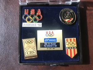 Vintage '92 USA OLYMPIC Pins Collector Set mit Box 1992 Albertville JCPenney CBS - Bild 1 von 4