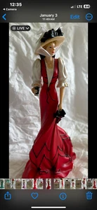 Eine entspannende Pause mit Coca-Cola Figur - Eleganz der Coca-Cola Sammlung - Bild 1 von 2