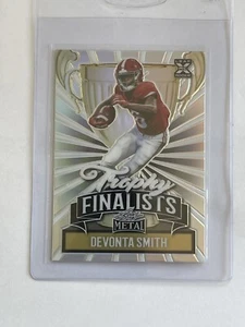 Leaf Metal Trophy 2021 finalistas Devonta Smith novato radiocontrol edición limitada 12/99 - Imagen 1 de 2