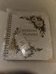 NEW The Complete Wedding Planner And Organizer by Your Perfect Day 11.4” x 9.4” - Bild 1 von 2