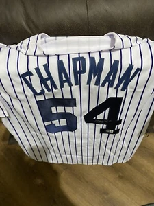Aroldis Chapman Signed Custom New York Yankees Jersey, Beckett - Picture 1 of 4