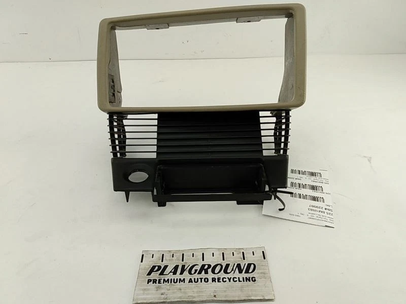 Panel de embellecimiento del tablero central delantero BMW 533i E28 para 82 83 84 85 86 87 88  Foto 1 de 4