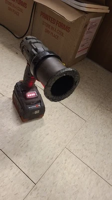 Volta VT3000 Battery  Torque Gun. Body only working condition, driver damaged. - Image 1 of 4