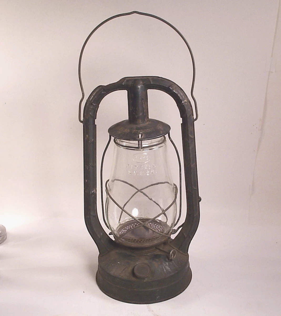 Dietz Monarch Lantern In Collectible Railroad Lanterns & Lamps for