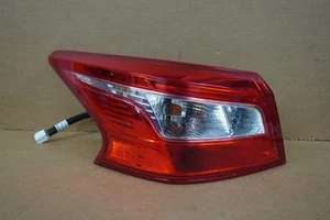 Luz trasera izquierda Nissan Sentra 2016 2017 2018 2019 OEM 01247001 - Imagen 1 de 10