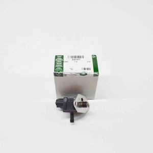 JAGUAR XK Coupe X150 Fuel Pressure Regulator AJ87977 - Bild 1 von 8