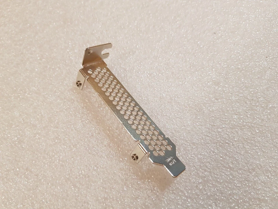 Adaptec 8405 / 6405 RAID Controller LP Slotblech - Low Profile Slot Bracket
