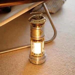 Linterna LED para mineros de aluminio fundido y latón - Imagen 1 de 10