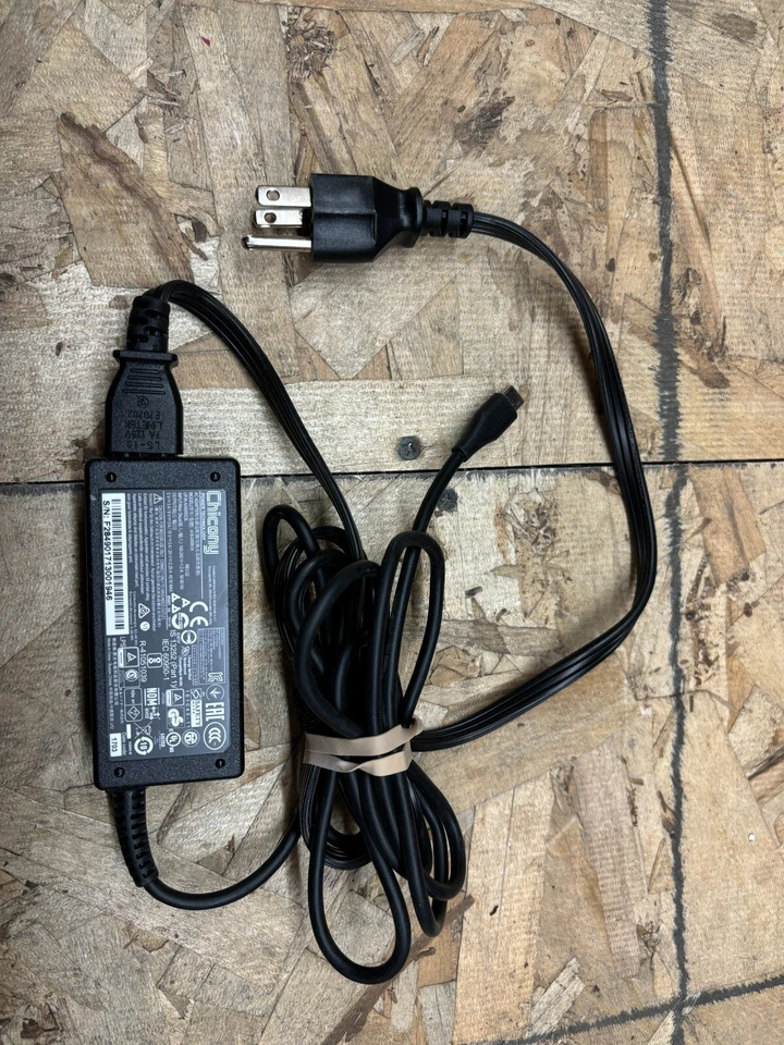 Chicony 45w Type-c AC Power Adapter Charger for ASUS Zenbook 3 Ux490u Ux390