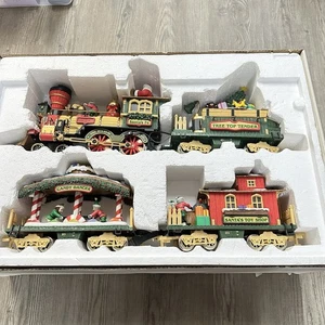 Vtg Holiday Express Animated Christmas Train Set #380 Box, Train, Controller - Picture 1 of 24