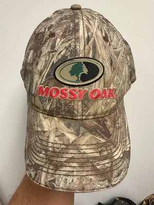 Mossy Oak Duck Blind Camo Adjustable Bass Pro Shops Redhead Hat Outdoor Cap - Image 1 of 4