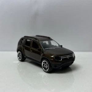2010-2017 Dacia Duster Collectible 1/64 Scale Diecast Diorama Model - Picture 1 of 4