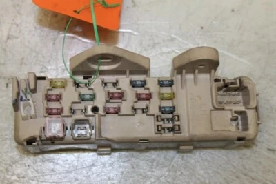 CAJA FUSIBLES MAZDA 323 FASTBREAK (BJ14) 2000 8L2517694898 Foto 1 de 2