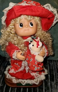 MOTION-ETTES SMALL FRY TELCO 12" Animated MUSICAL CHRISTMAS CAROLS Girl W/bear - Picture 1 of 7