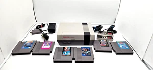 Original NES Nintendo Console Bundle - Cords 2 Controllers & 6 Games - Picture 1 of 9