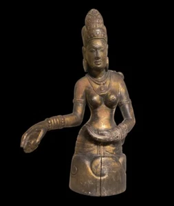Carved Gilt Lacquered Wooden Statue of a Bodhisattva Figure - Old - Picture 1 of 9