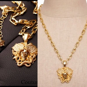 NEW $790 VERSACE Warm Gold Tone MEDUSA WINGED SERPENT Pendant Link NECKLACE NIB - Picture 1 of 16