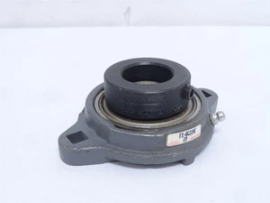 250901 Old-Stock; Rexnord FXWG220E Flange Bearing 1-1/4"ID; 2-Bolt; Collar Lock - Picture 1 of 5