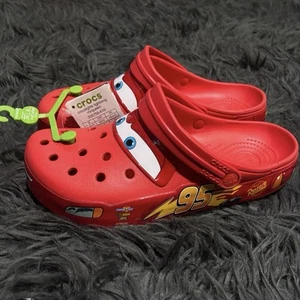 LIQUIDACIÓN Stock EE. UU. Crocs Lightning McQueen Adulto Hombres TALLA 7 8 9 10 11 AUTÉNTICO - Imagen 1 de 8