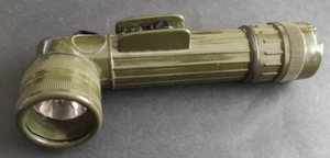 Linterna militar TL-132 color verde oliva - Imagen 1 de 7
