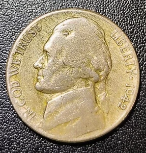 1942 S War Nickel, Error Liberty Touching Rim - Picture 1 of 5